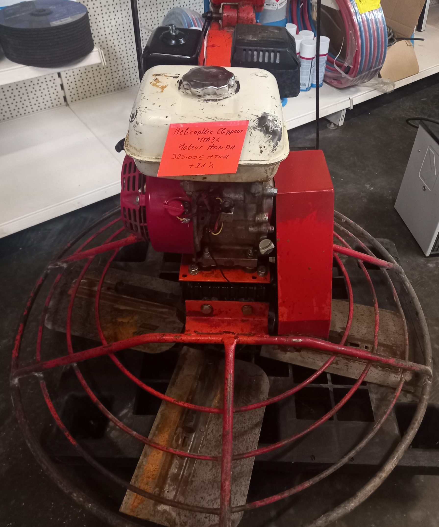 Hélicoptère / Truelle mécanique (diamètre 90 cm)